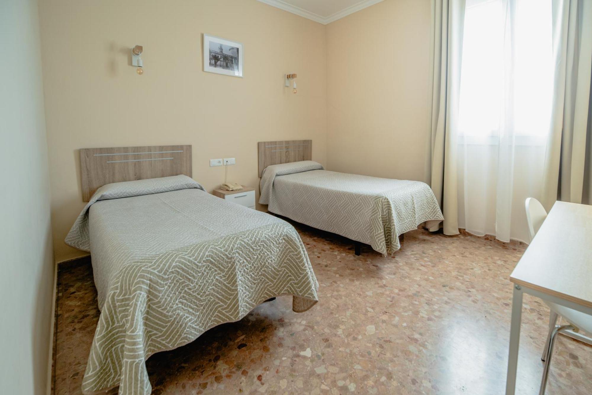 Hotel Chamizo El Arahal Εξωτερικό φωτογραφία