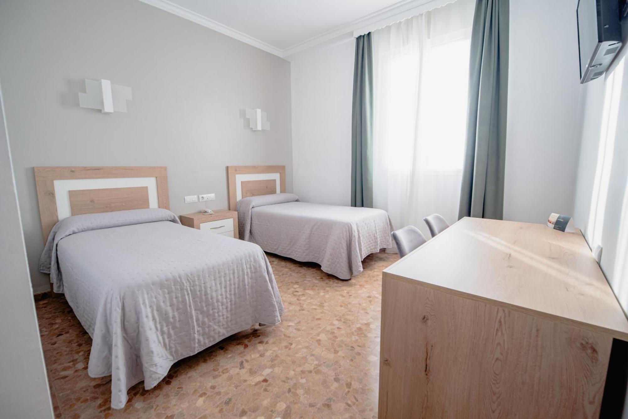 Hotel Chamizo El Arahal Εξωτερικό φωτογραφία