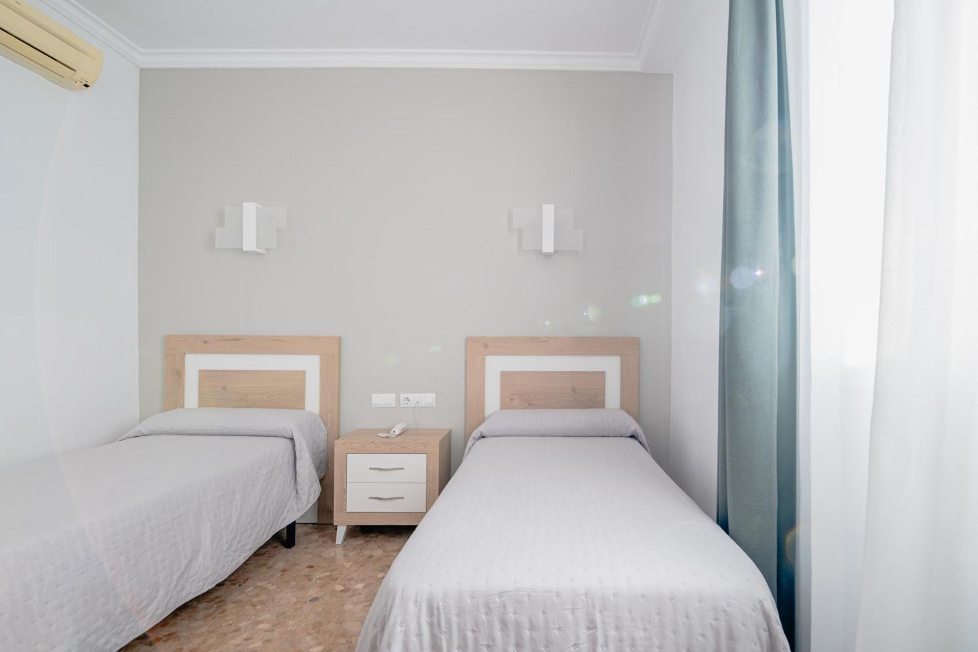 Hotel Chamizo El Arahal Εξωτερικό φωτογραφία
