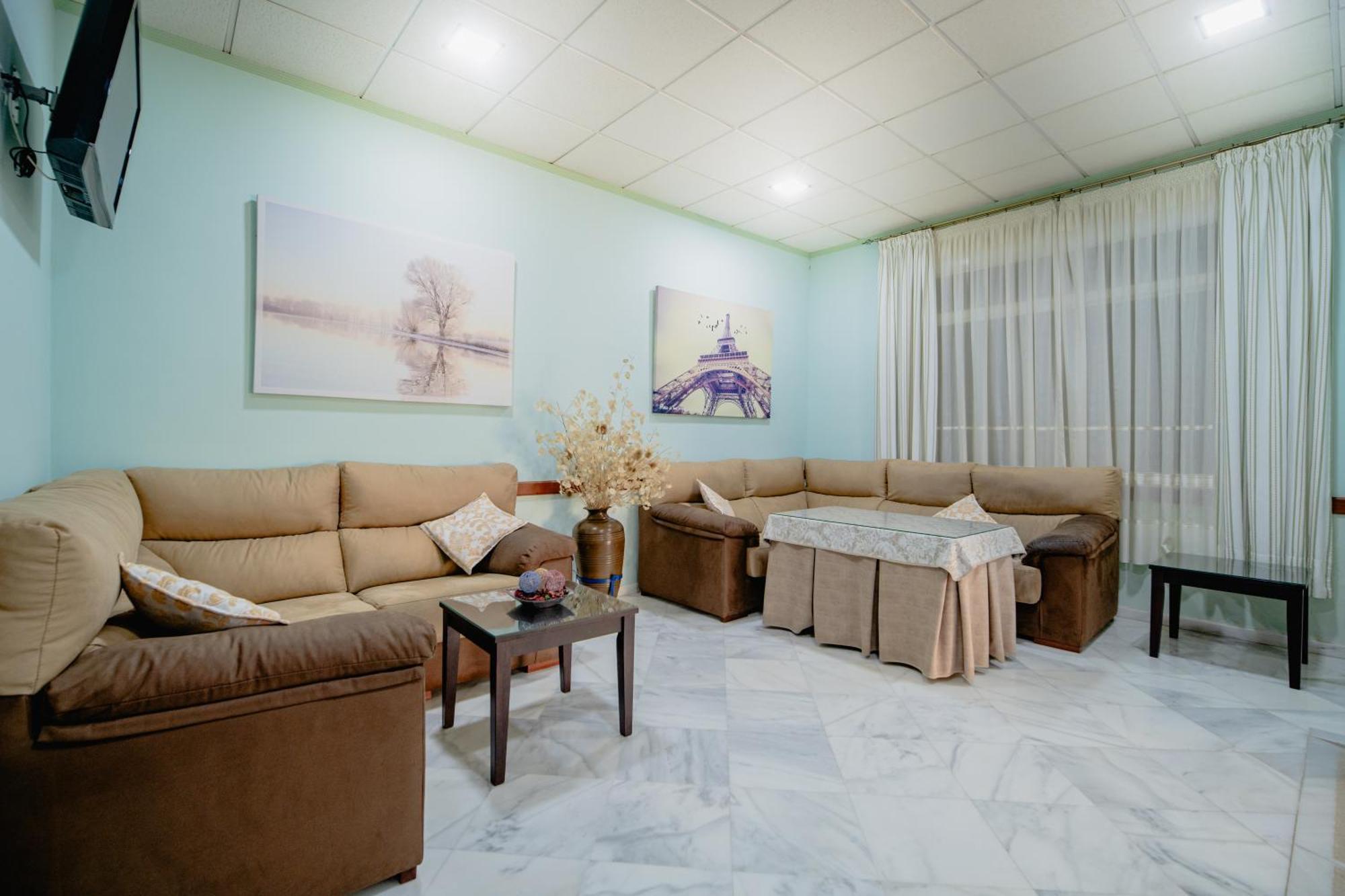 Hotel Chamizo El Arahal Εξωτερικό φωτογραφία