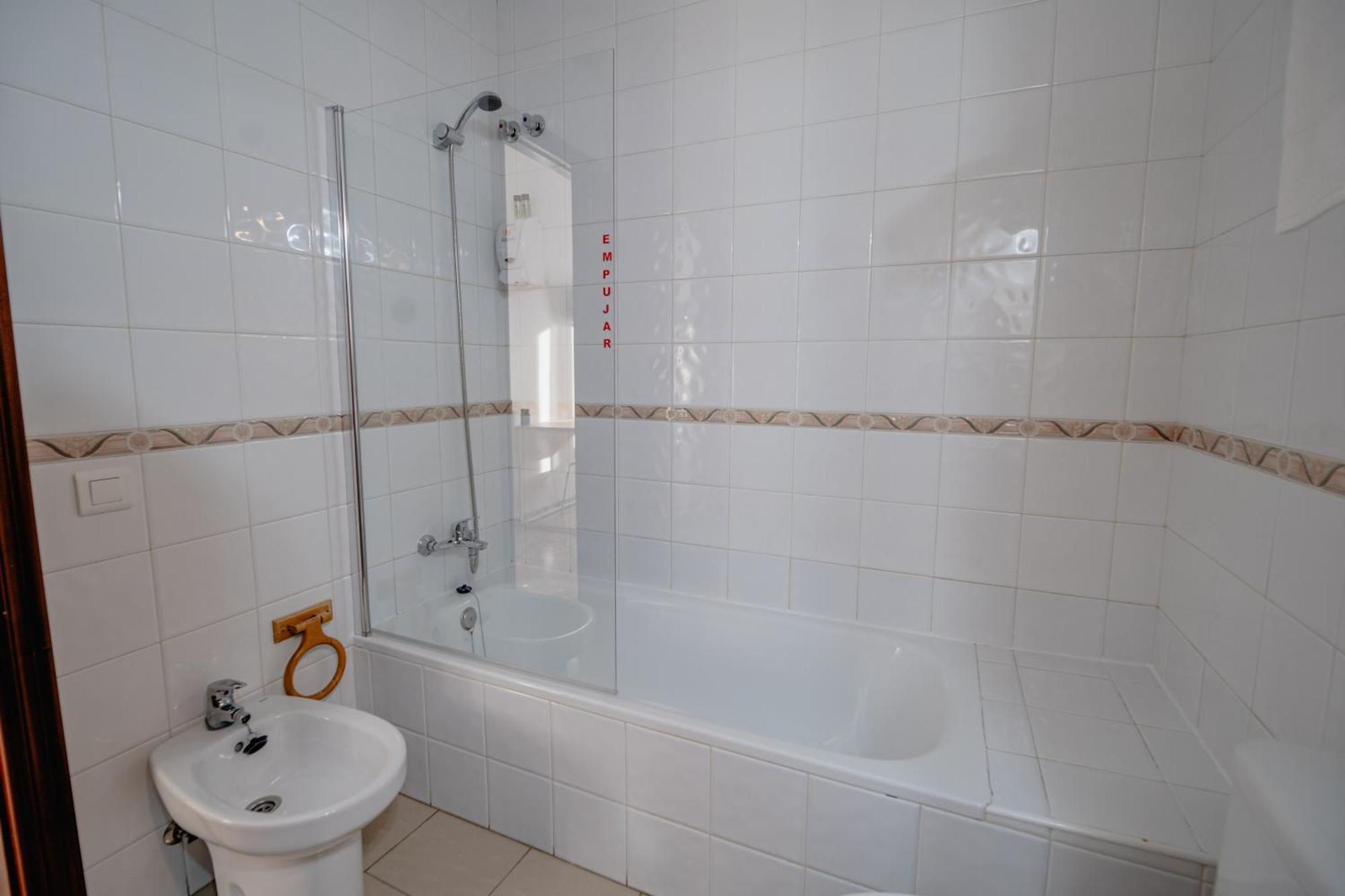 Hotel Chamizo El Arahal Εξωτερικό φωτογραφία