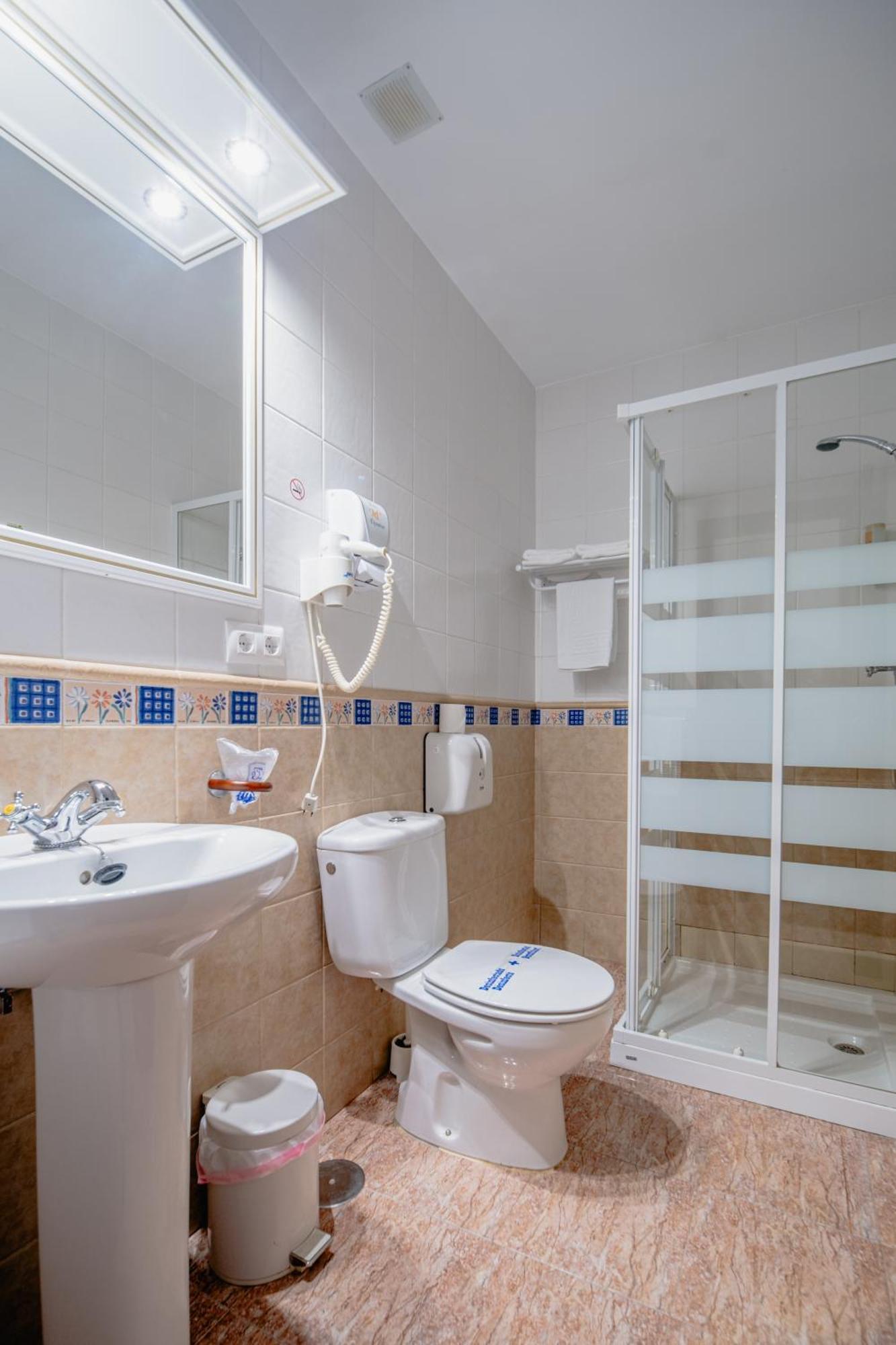 Hotel Chamizo El Arahal Εξωτερικό φωτογραφία